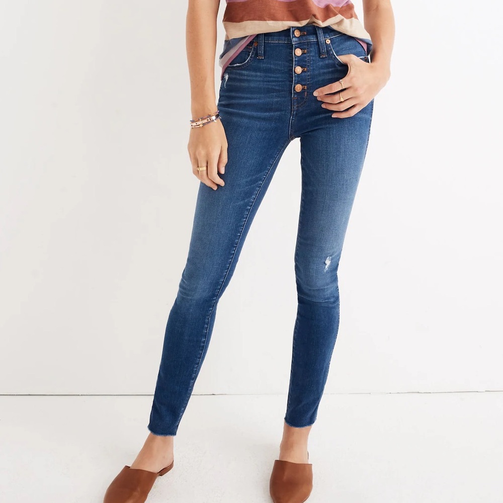 Madewell 10" High-Rise Skinny Jeans in Hanna Wash‎ Button Fly